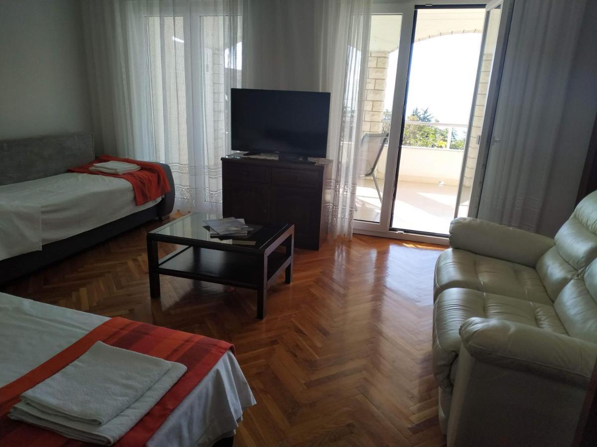 Apartments Marino โนวีวีโนดอลสกี ภายนอก รูปภาพ